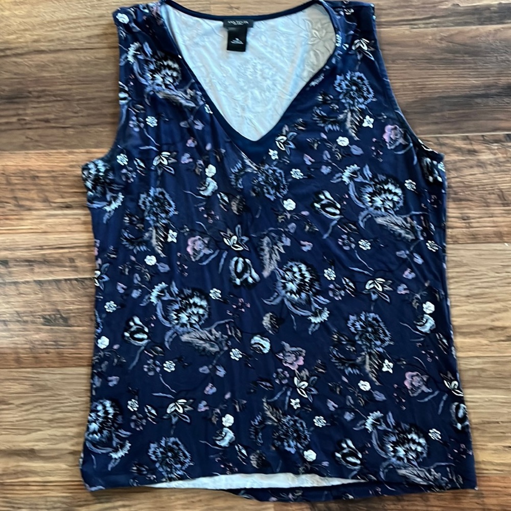 Cute flower v neck top